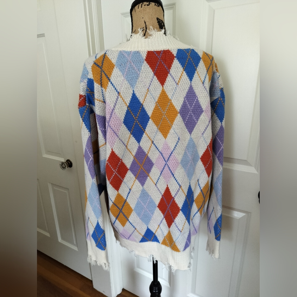 Signature Eight  Argyle Distressed Trim Cardigan Women's - Picture 4 of 8
